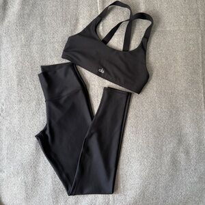 ALO Yoga Black Sports Bra and Leggings Set